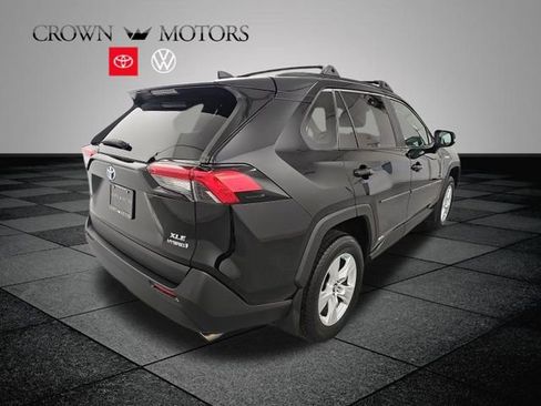 Used 2019 Toyota RAV4 XLE w/ Convenience Package image 6