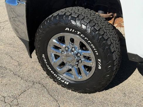 Used 2019 Chevrolet Silverado 2500 LT w/ LT Convenience Package AWD/4WD image 10