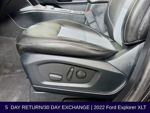 Used 2022 Ford Explorer XLT w/ Equipment Group 202A image 25