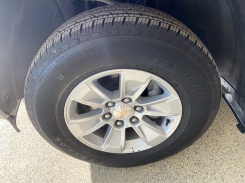 Used 2025 Chevrolet Silverado 1500 LT image 12