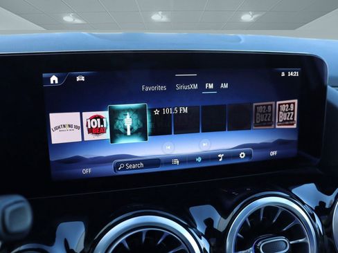 New 2025 Mercedes-Benz GLA 250 image 46