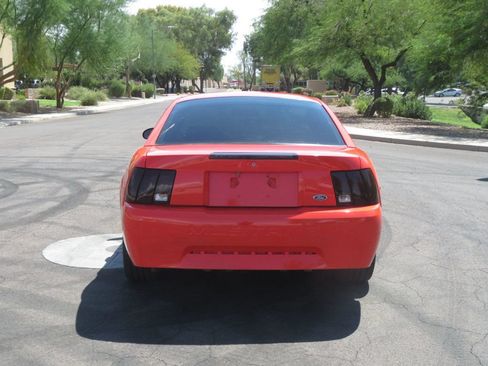 Used 2004 Ford Mustang Coupe RWD image 12