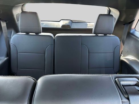 Certified 2023 Chevrolet Traverse LT image 9