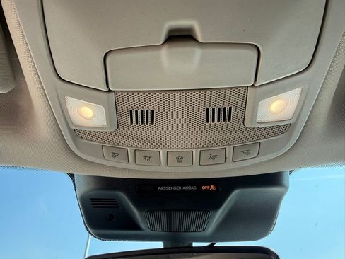 Used 2024 Ford Expedition Max XLT image 16