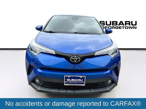 Used 2018 Toyota C-HR XLE FWD image 2