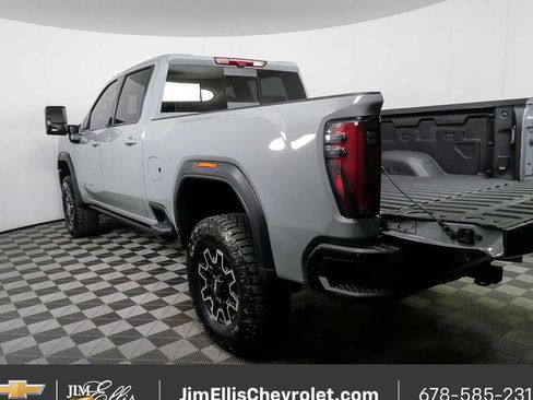 Used 2025 GMC Sierra 2500 AT4X AWD/4WD image 32