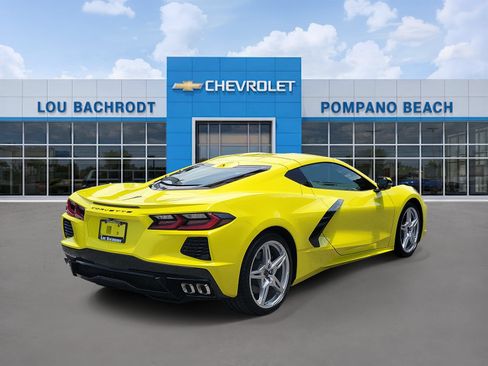 Used 2024 Chevrolet Corvette Stingray Coupe w/ 1LT RWD image 3