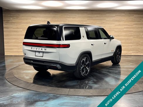 Used 2023 Rivian R1S Adventure image 8