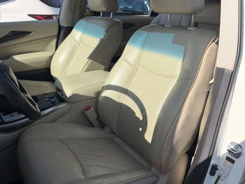 Used 2015 INFINITI QX60 AWD w/ Premium Package image 9
