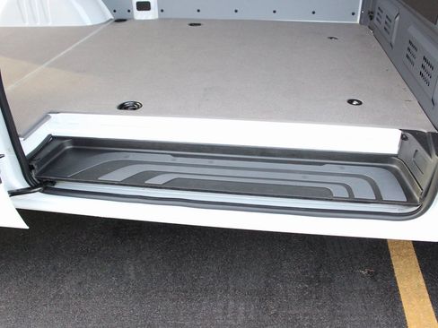 Used 2025 Mercedes-Benz Sprinter 2500 image 7