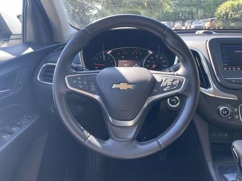 Used 2022 Chevrolet Equinox LT FWD image 15