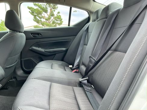 Used 2025 Nissan Altima 2.5 SV FWD image 19