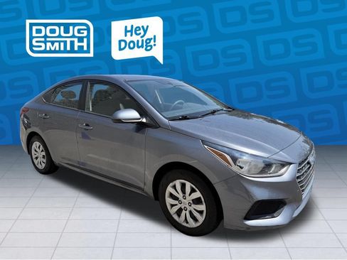 Used 2019 Hyundai Accent SE FWD image 6