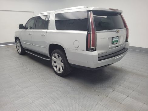 Used 2018 Cadillac Escalade ESV Luxury RWD image 5