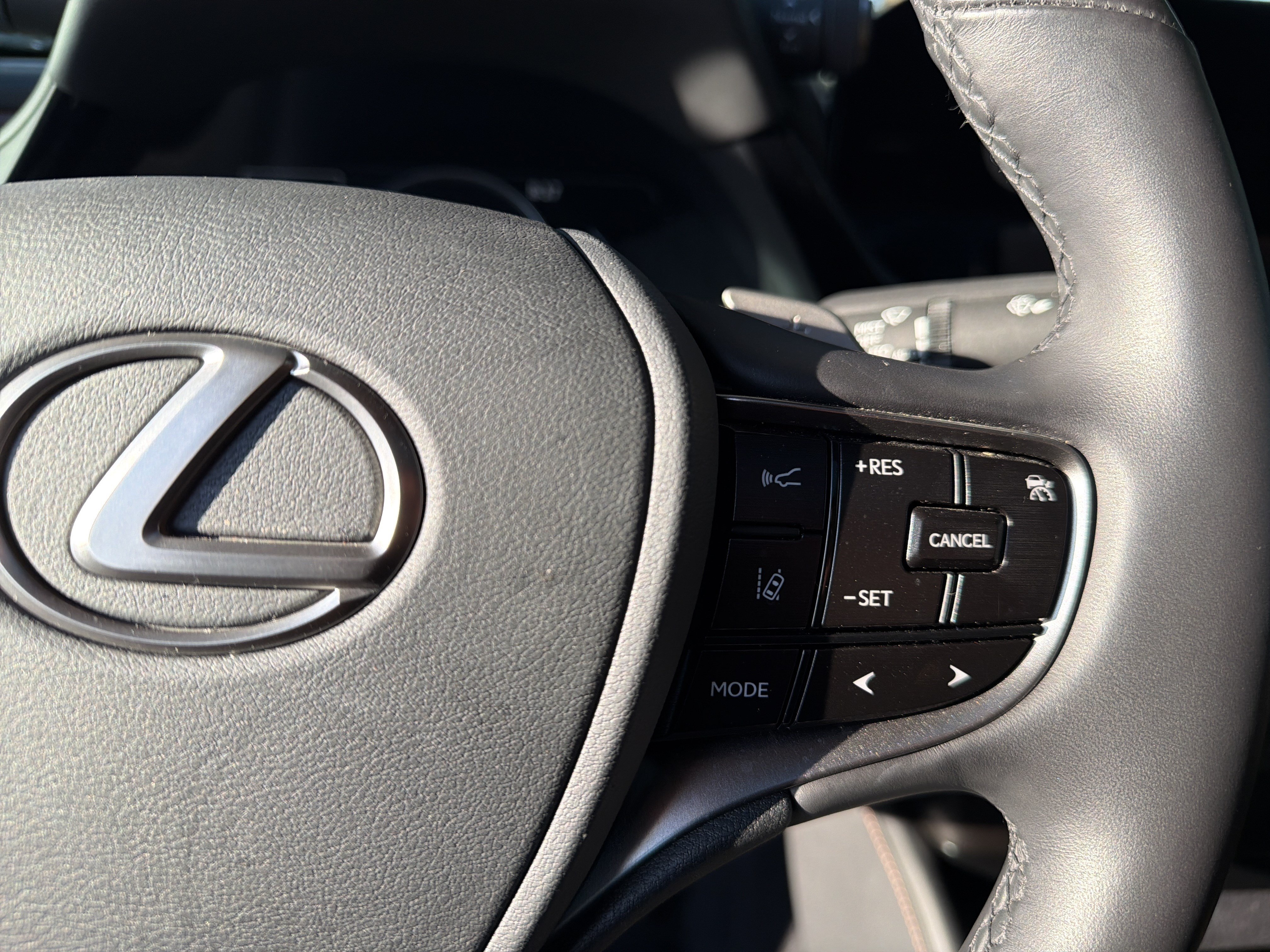 Used 2025 Lexus ES 350 w/ Premium Package FWD image 20