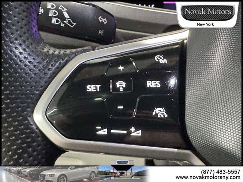 Used 2023 Volkswagen Tiguan SE R-Line AWD/4WD image 19