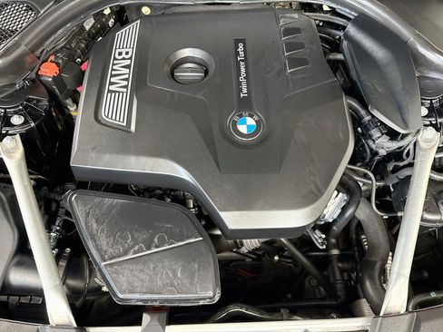 Used 2018 BMW 530i w/ Premium Package RWD image 39