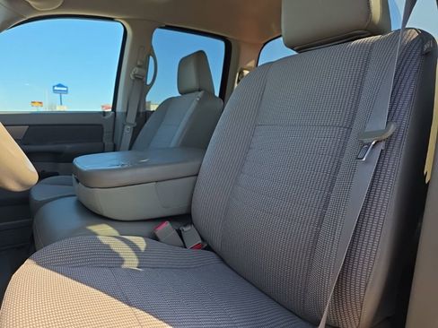 Used 2008 Dodge Ram 1500 Truck ST image 16