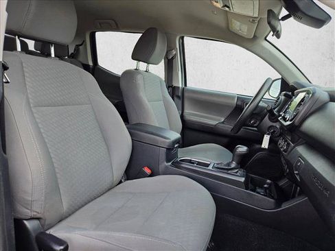 Used 2020 Toyota Tacoma SR w/ SR Convenience Package RWD image 19
