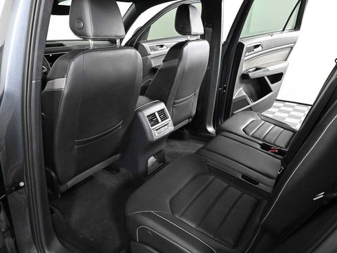 Used 2021 Volkswagen Atlas Cross Sport SEL Premium AWD/4WD image 16