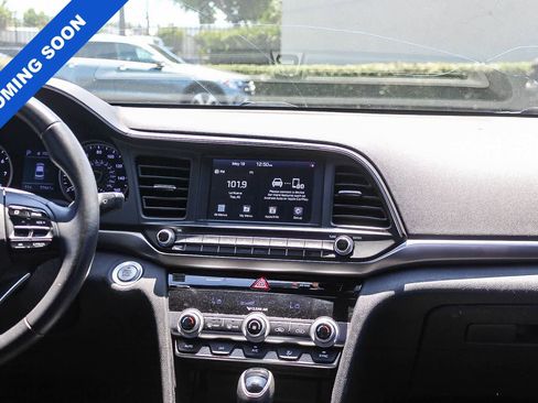 Used 2020 Hyundai Elantra Value Edition w/ Cargo Package (C1) FWD image 17
