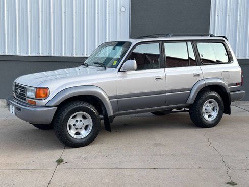 Used 1996 Toyota Land Cruiser image 9