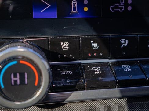 Certified 2024 Chevrolet Colorado Z71 w/ Z71 Convenience Package 2 image 20