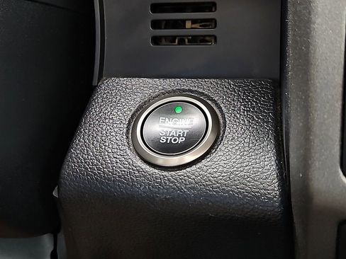 Used 2019 Ford F150 Raptor w/ Equipment Group 802A Luxury image 27