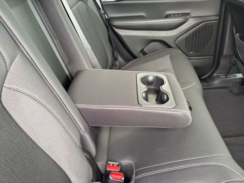 New 2026 Jeep Grand Cherokee Laredo AWD/4WD image 47