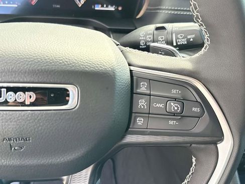 New 2025 Jeep Grand Cherokee Altitude RWD image 16