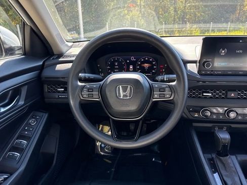 Used 2023 Honda Accord EX image 18