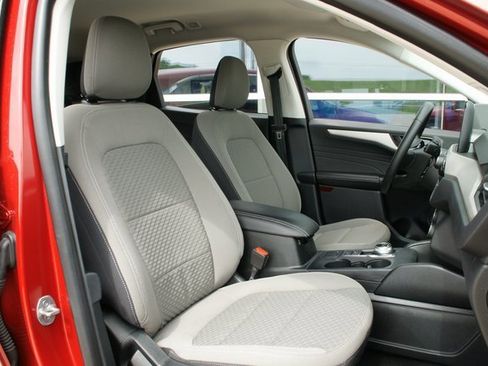 Used 2022 Ford Escape SE w/ Convenience Package image 35