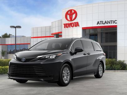 New 2025 Toyota Sienna LE