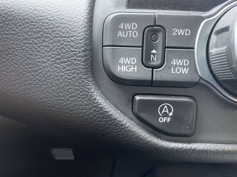 Certified 2025 RAM 1500 Big Horn AWD/4WD image 33