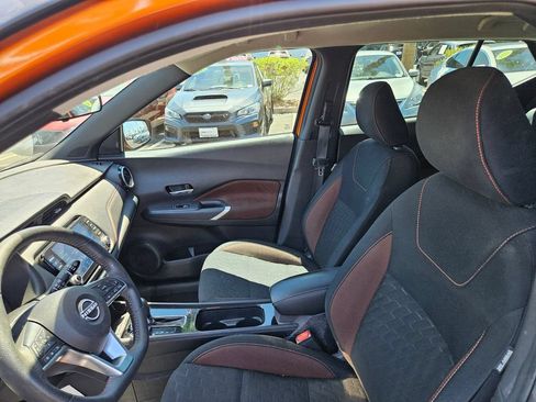 Used 2023 Nissan Kicks SR FWD image 12