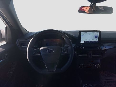 Used 2025 Ford Escape ST-Line Elite image 21