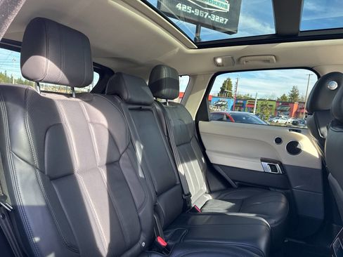 Used 2014 Land Rover Range Rover Sport HSE image 23