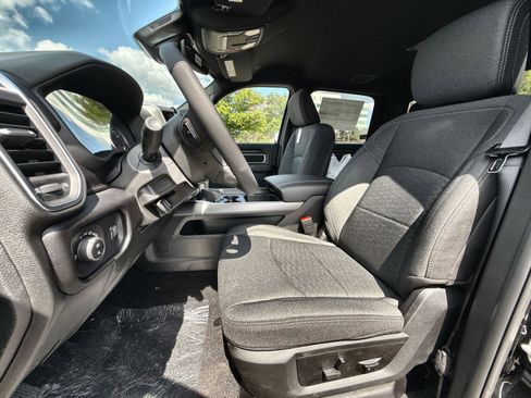 New 2025 RAM 2500 Big Horn image 12