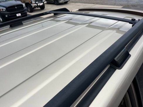 Used 2006 Toyota Land Cruiser image 76