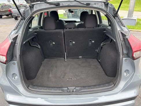 Used 2022 Nissan Kicks SV FWD image 6