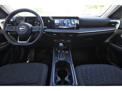 Certified 2026 Nissan Kicks SV FWD image 11