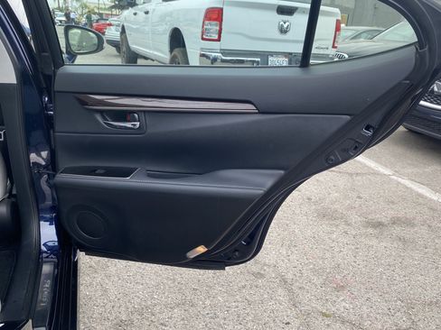 Used 2016 Lexus ES 350 w/ Navigation System Package FWD image 21