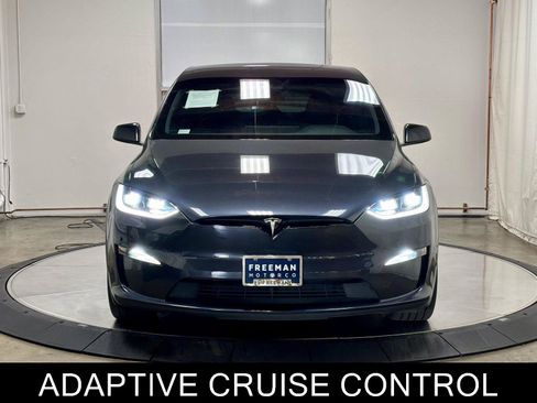 Used 2024 Tesla Model X AWD/4WD image 3