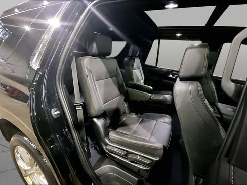 Used 2024 Chevrolet Tahoe High Country AWD/4WD image 35