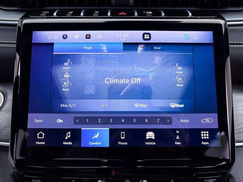 Used 2024 Jeep Grand Cherokee L Limited w/ Luxury Tech Group II image 22