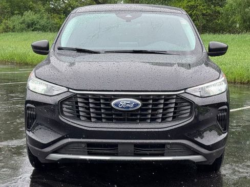 Used 2023 Ford Escape Active AWD/4WD image 2