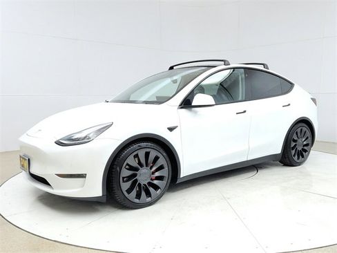 Used 2020 Tesla Model Y Performance image 3