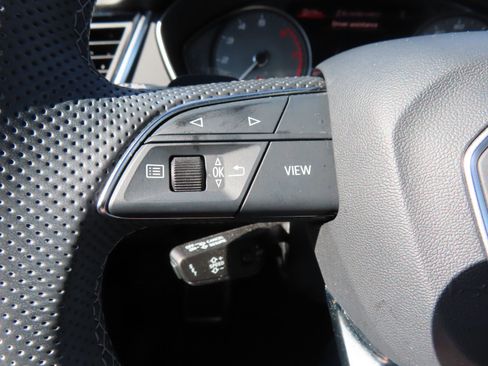 Used 2023 Audi SQ5 Premium w/ Convenience Package image 19