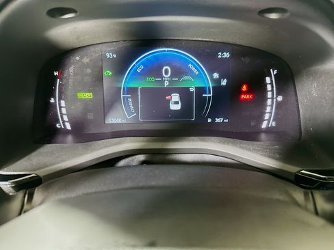 Certified 2025 Toyota Camry SE FWD image 19