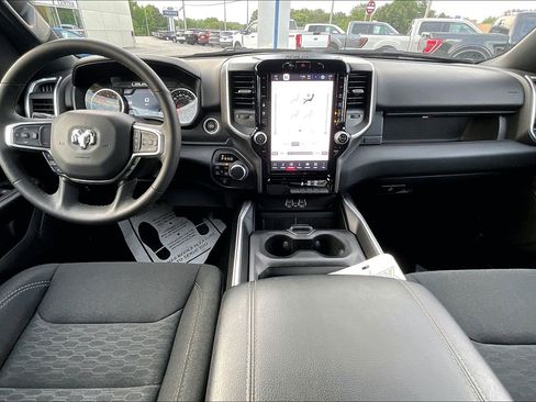Used 2025 RAM 1500 Big Horn AWD/4WD image 14